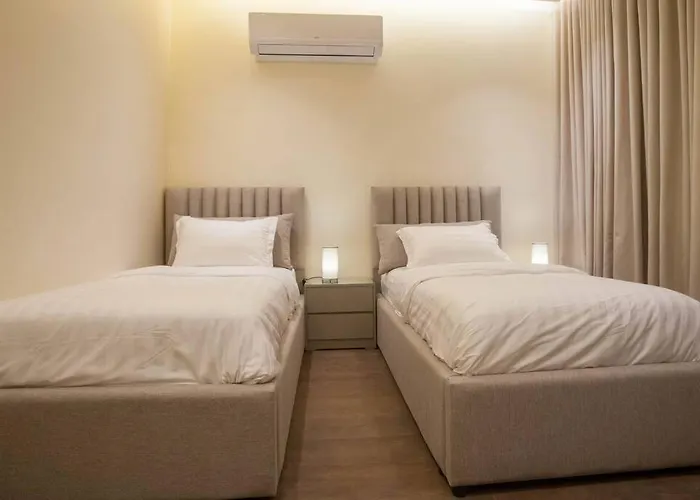 شقة انيقة وفاخرة بحي العليا Elegant And Luxurious Apartment Al-Olaya